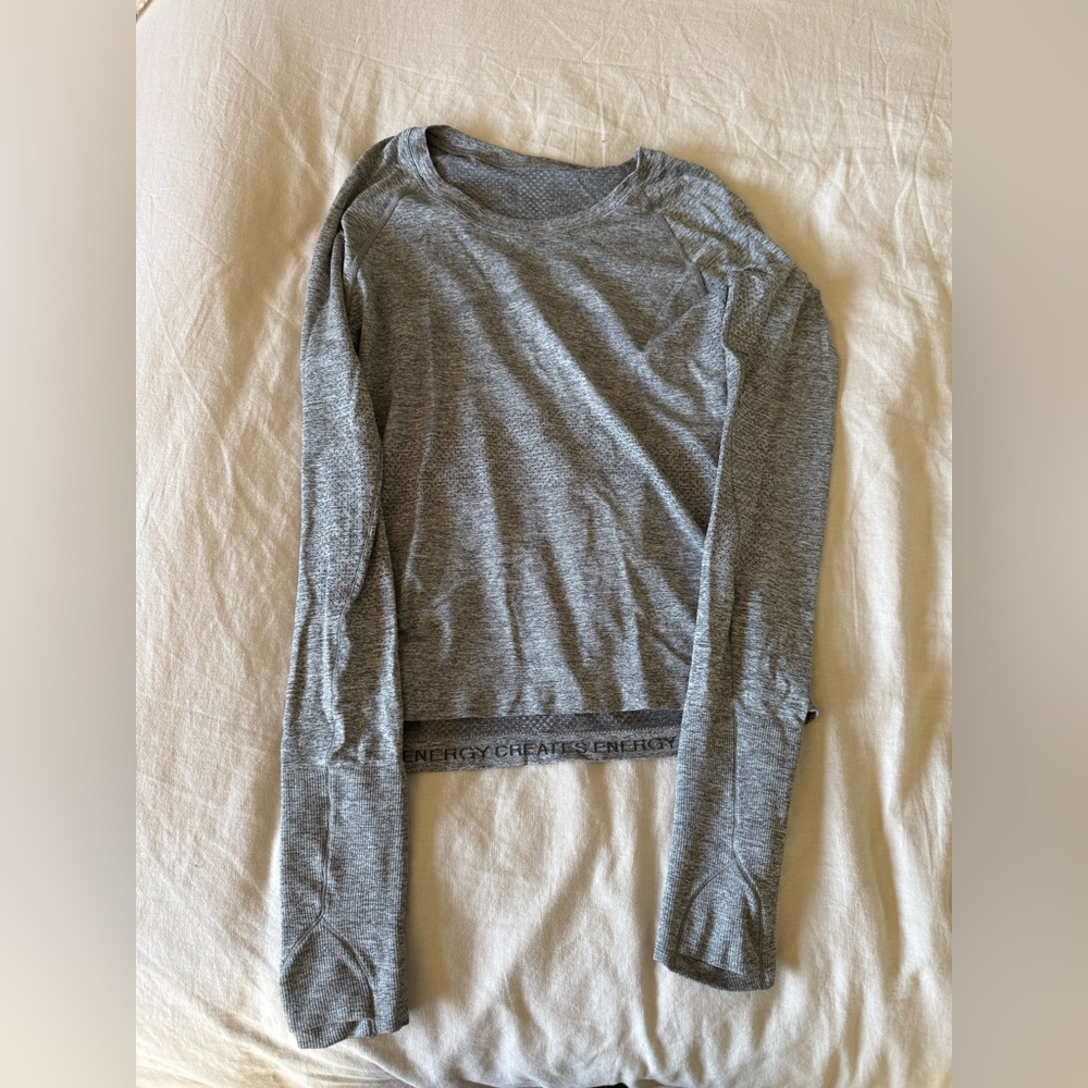 Lululemon swiftly tech long sleeve race length size 6